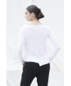 WHITE T-SHIRT WITH IRREGULAR SEAMS AND HEM