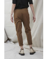 PANTALÓN CREMALLERA DESPLAZADA TIERRA