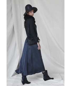 THE SILK SKIRT
