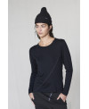 Front seam basic T-shirt in black