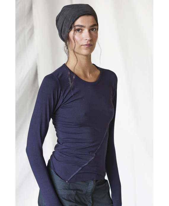 FRONT SEAM BASIC T-SHIRT IN PURPLE