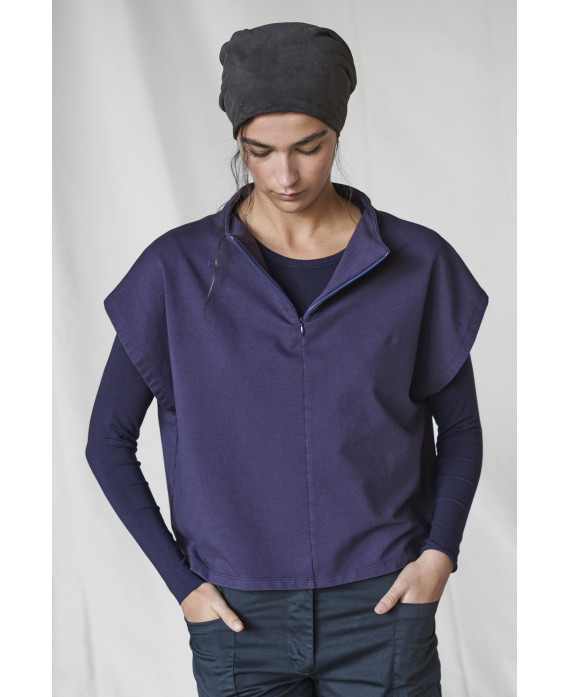 PLUSH HIGH COLLAR VEST IN PURPLE