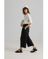 PANTALÓ AMPLA AMB PLECS DE TENCEL NEGRE