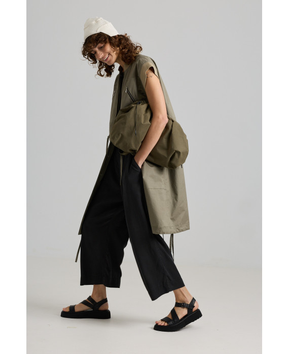 MULTI POCKET VEST IN THYME