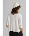3/4 SLEEVES V-NECK OVERSIZE T-SHIRT IN WHITE