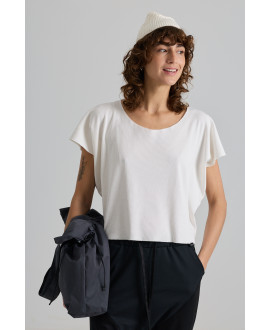 CAMISETA CUELLO PICO DE CANALÉ NEGRA