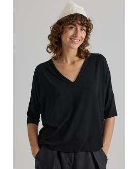3/4 SLEEVES V-NECK OVERSIZE T-SHIRT IN BLACK