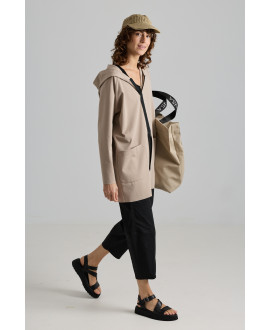 PARKA LIGERA CON CREMALLERA Y CAPUCHA BEIGE