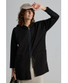 PARKA LIGERA CON CREMALLERA Y CAPUCHA EN NEGRO
