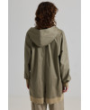 PARKA DE BAJO IRREGULAR Y MULTIBOLSILLOS TOMILLO