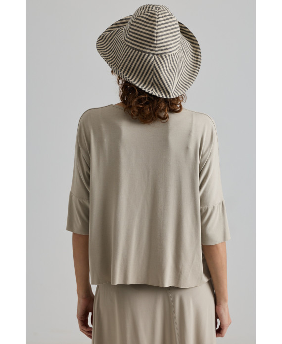 STRIPED BUCKET HAT IN ECRU