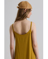 VESTIDO LARGO FLUIDO Y TIRANTES MOSTAZA