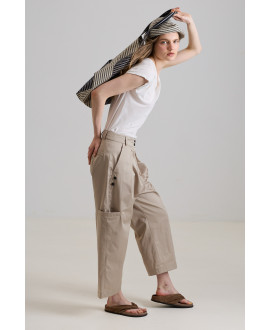 PANTALÓN BOTONES BOLSILLO BEIGE