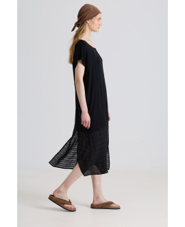 MIXED FABRICS STRAIGHT-CUT DRESS IN BLACK