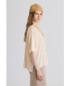 BLUSA OVERSIZE Y CUELLO PICO CREMA