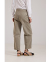MULTISEAMS ELASTIC TROUSERS IN SALVIA