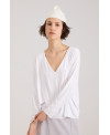CAMISETA OVERSIZE DE CUELLO PICO EN BLANCO