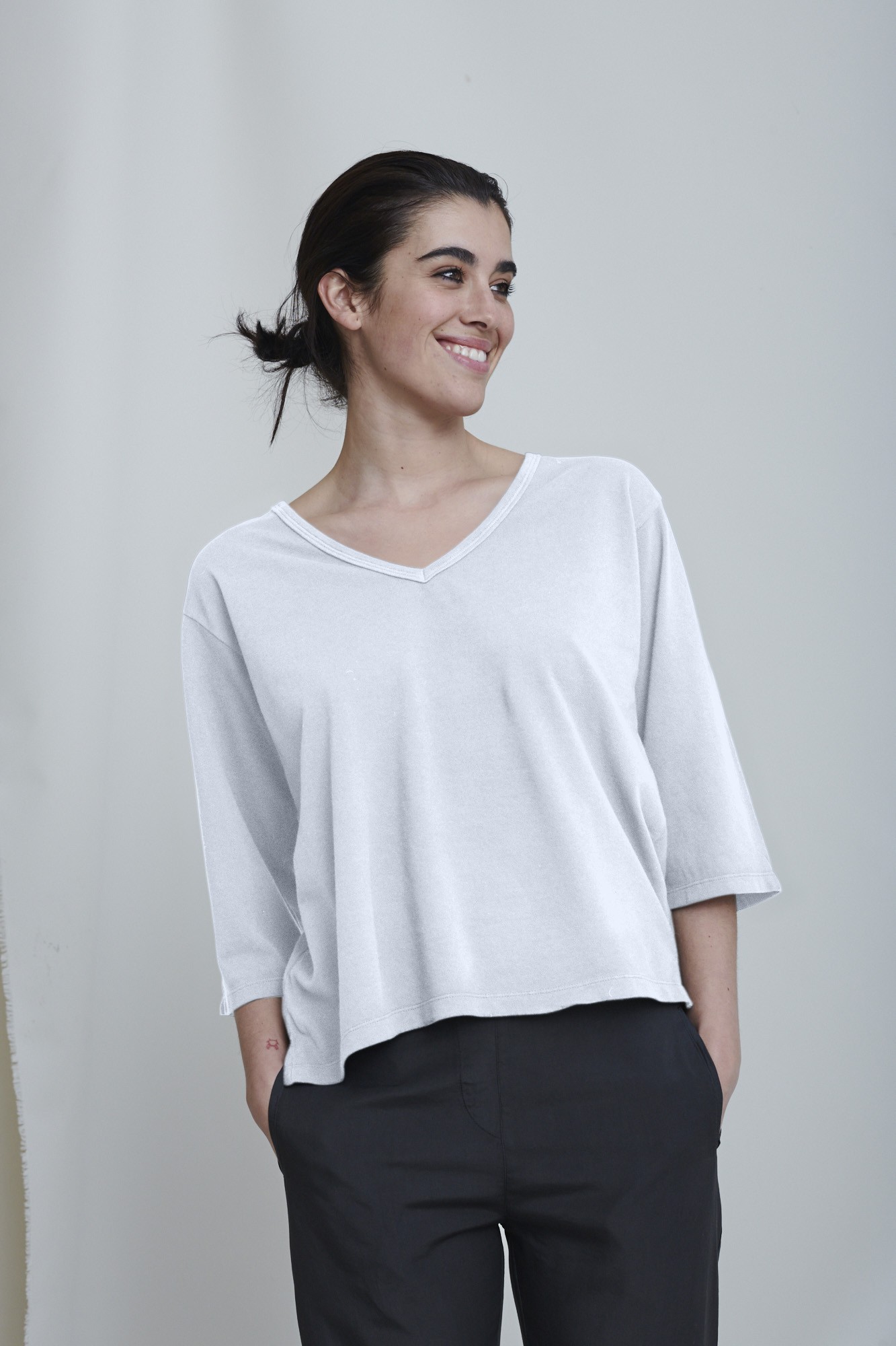 Camiseta pico online blanca