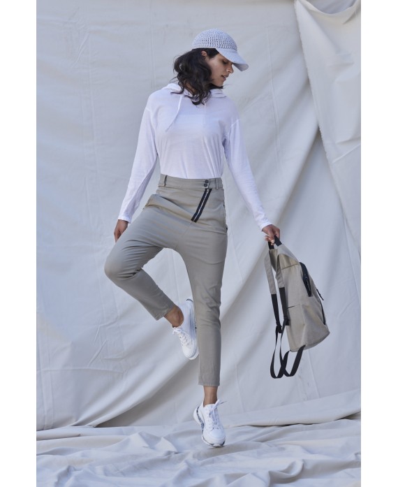 PANTALÓN CREMALLERA DESPLAZADA PIEDRA